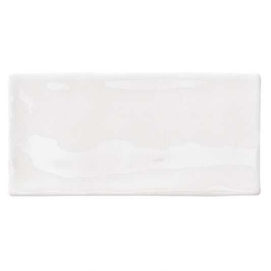 Luxe Daylight Gloss 76x152x9TilesBathroom CityBathroom City from Mela – available at Bathroom City Perth