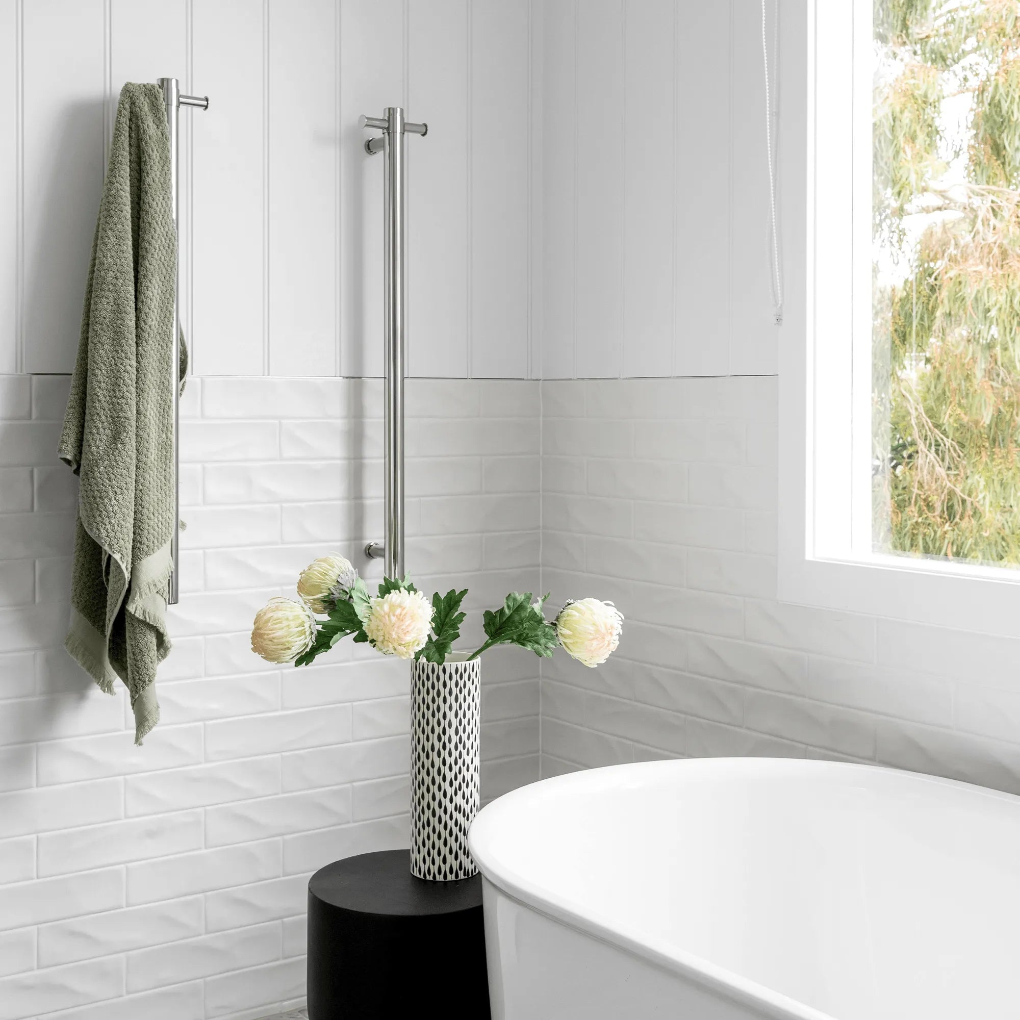 THERMORAIL - VS900H Straight Round Vertical Single Polished Heated Towel Rail-Heated Towel Rails-from our-THERMORAIL-supplier–available at Bathroom City Perth